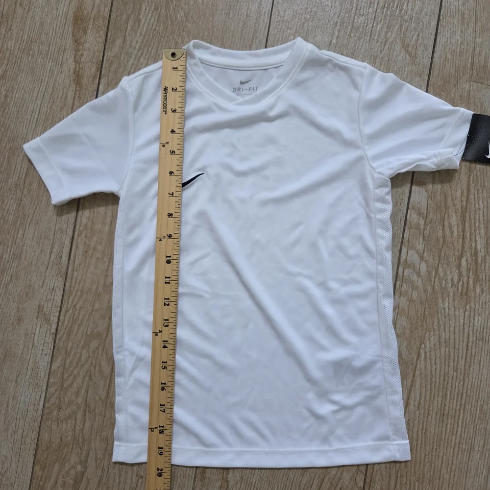 Nike White Dri-FIT Shirt Size XS
